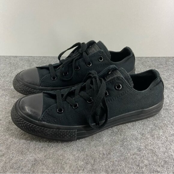 Converse Classic Monochrome Junior Black Low Top Sneakers US Size 3 - Picture 1 of 12
